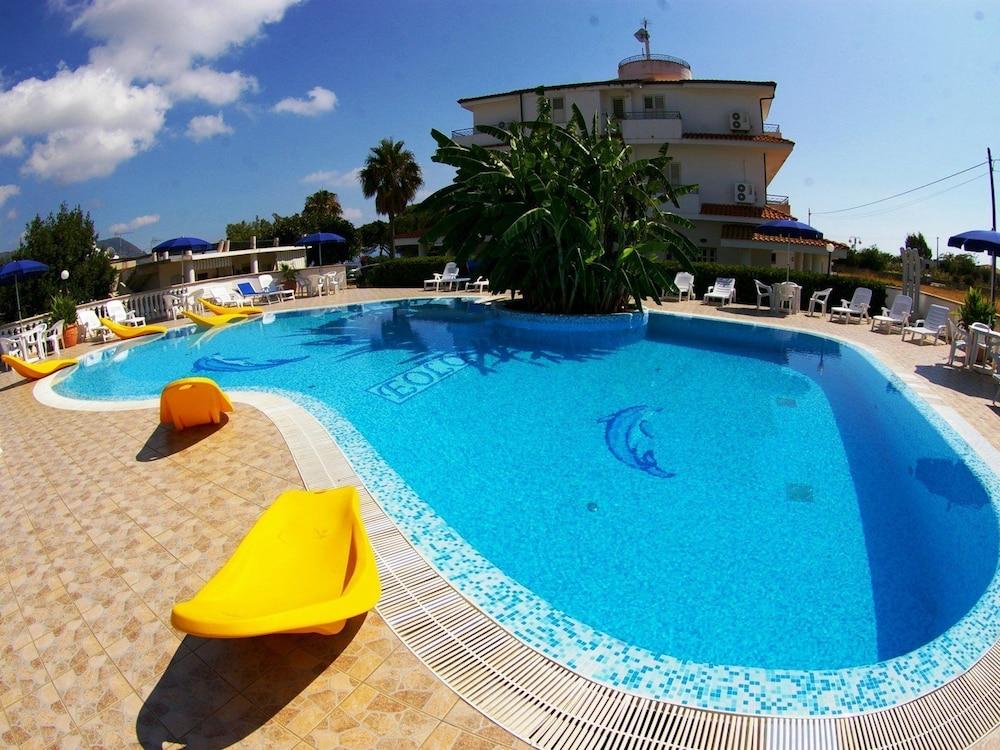 Hotel Eolo Capo Vaticano Exteriör bild
