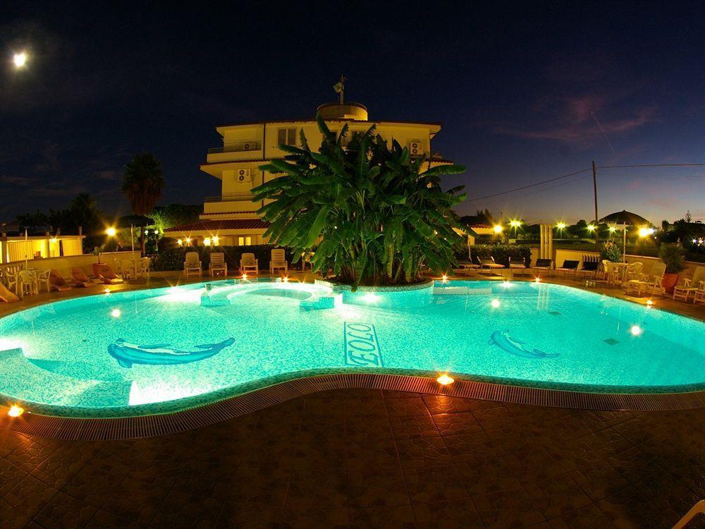 Hotel Eolo Capo Vaticano Exteriör bild