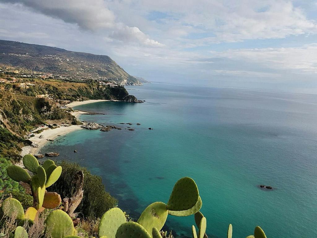 Hotel Eolo Capo Vaticano Exteriör bild