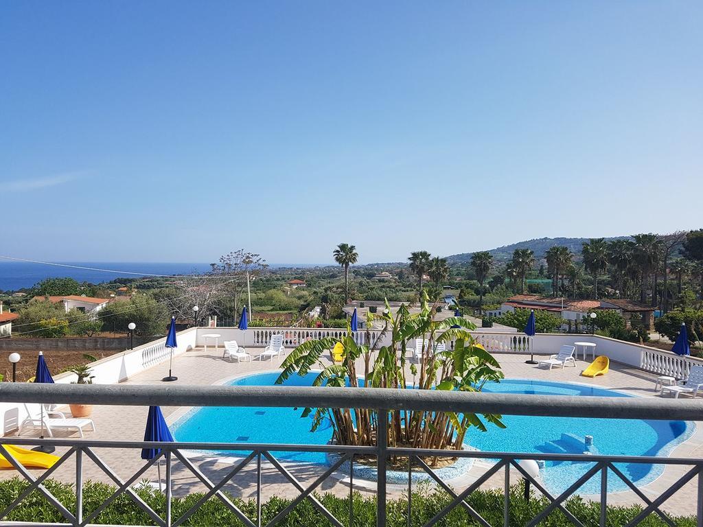Hotel Eolo Capo Vaticano Exteriör bild